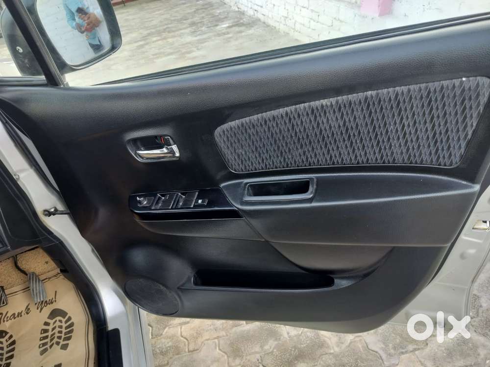 Maruti Suzuki Wagon R Stingray 1.0 Vxi Plus, 2016, Petrol