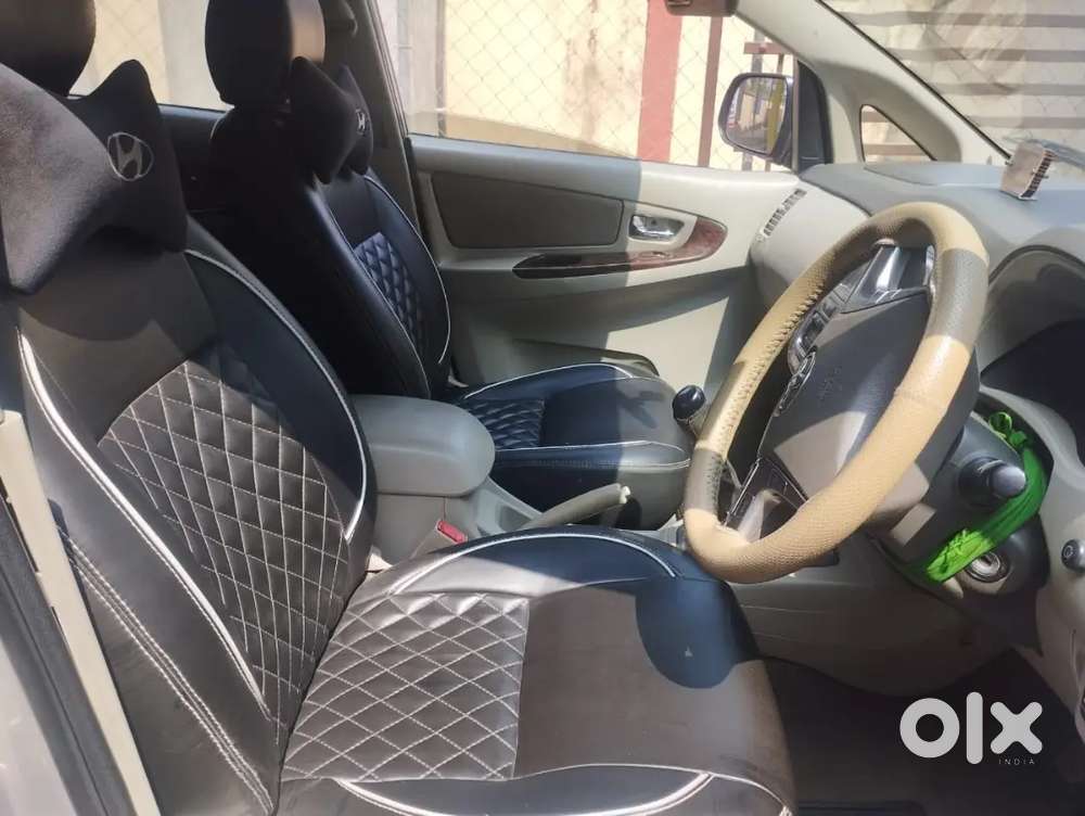 Toyota Innova 2014