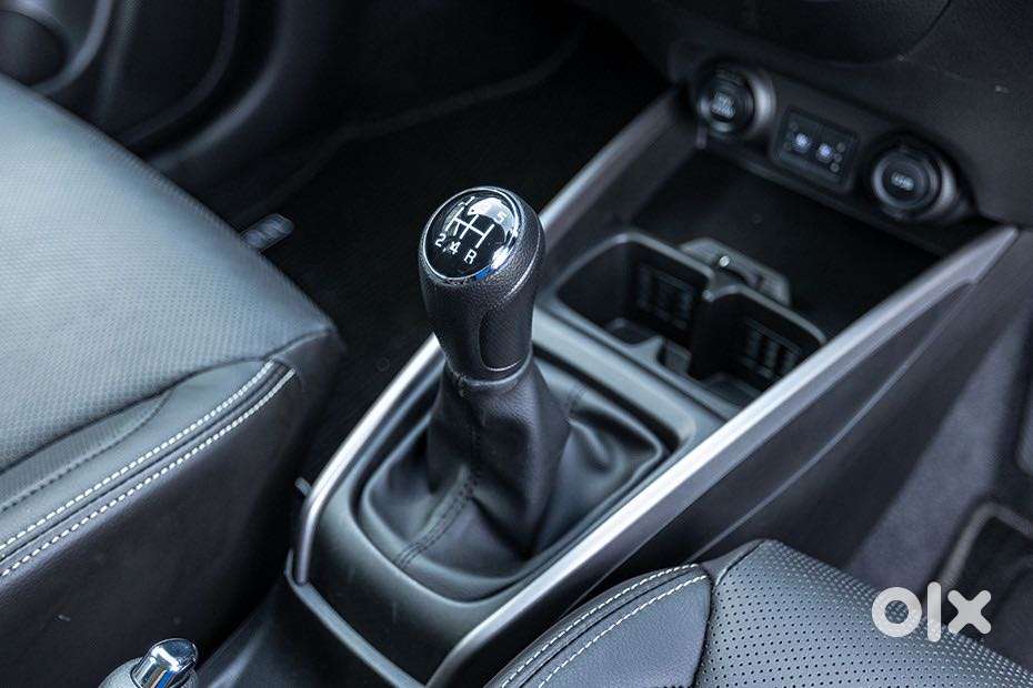 Maruti Suzuki Xl6 1.5 Zeta Mt, 2022, Petrol