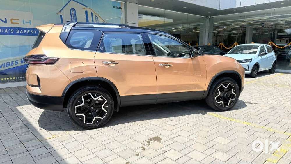 Tata Safari Accomplished Plus Dual Tone At, 2023, Diesel