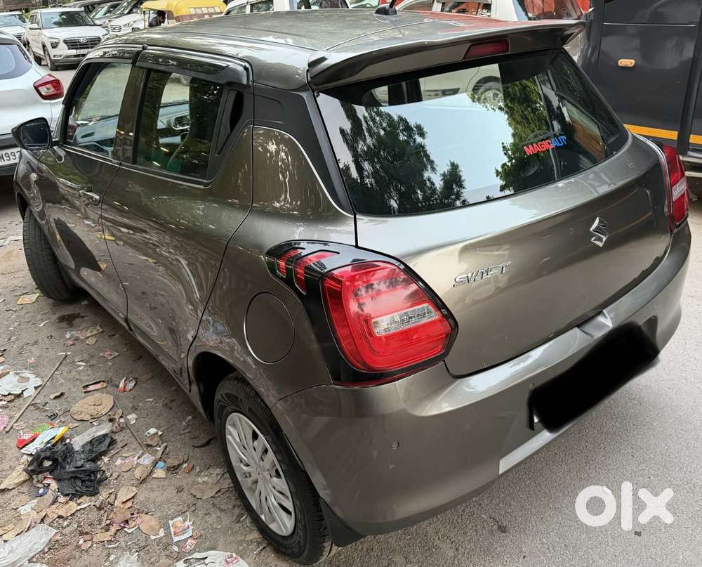 Maruti Suzuki Swift 1.2 Lxi (o), 2023, Petrol