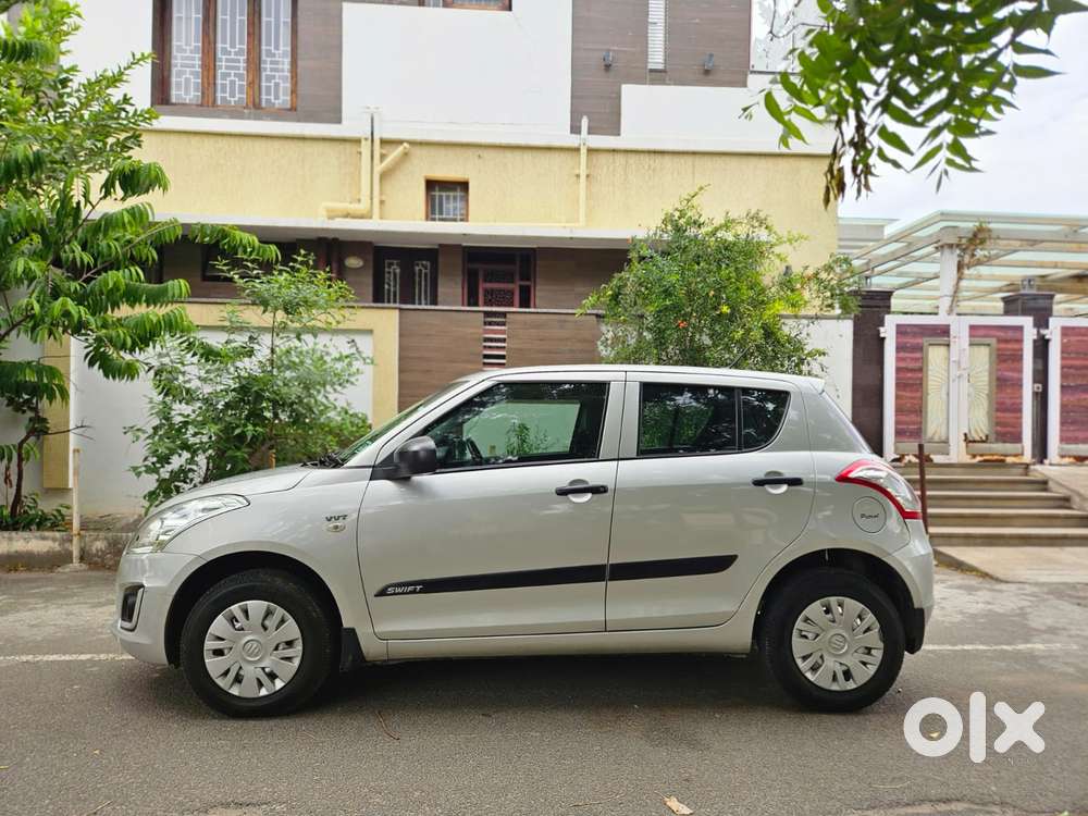 Maruti Suzuki Swift Lxi Option, 2015, Petrol