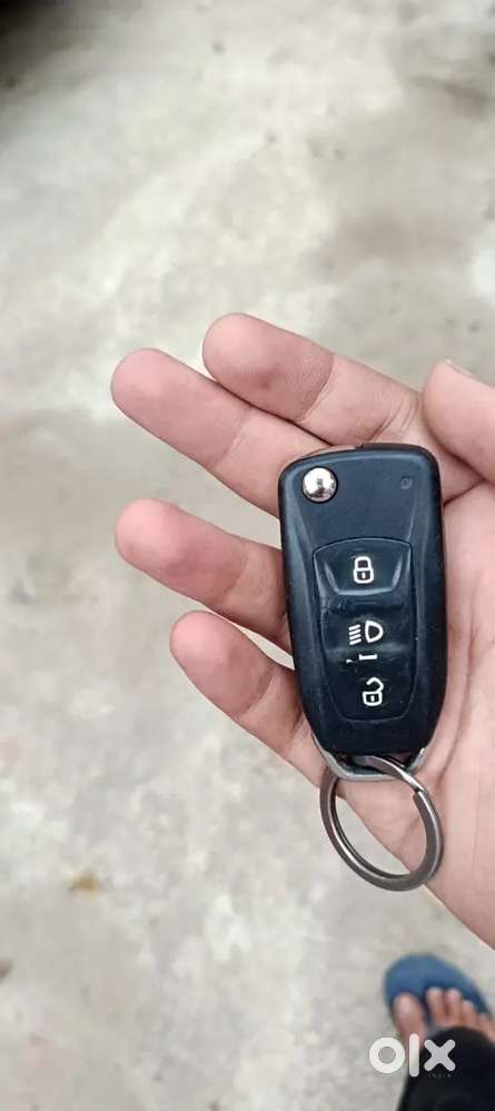 Tata Nexon 2022 Petrol Sunroof Insurance Valid