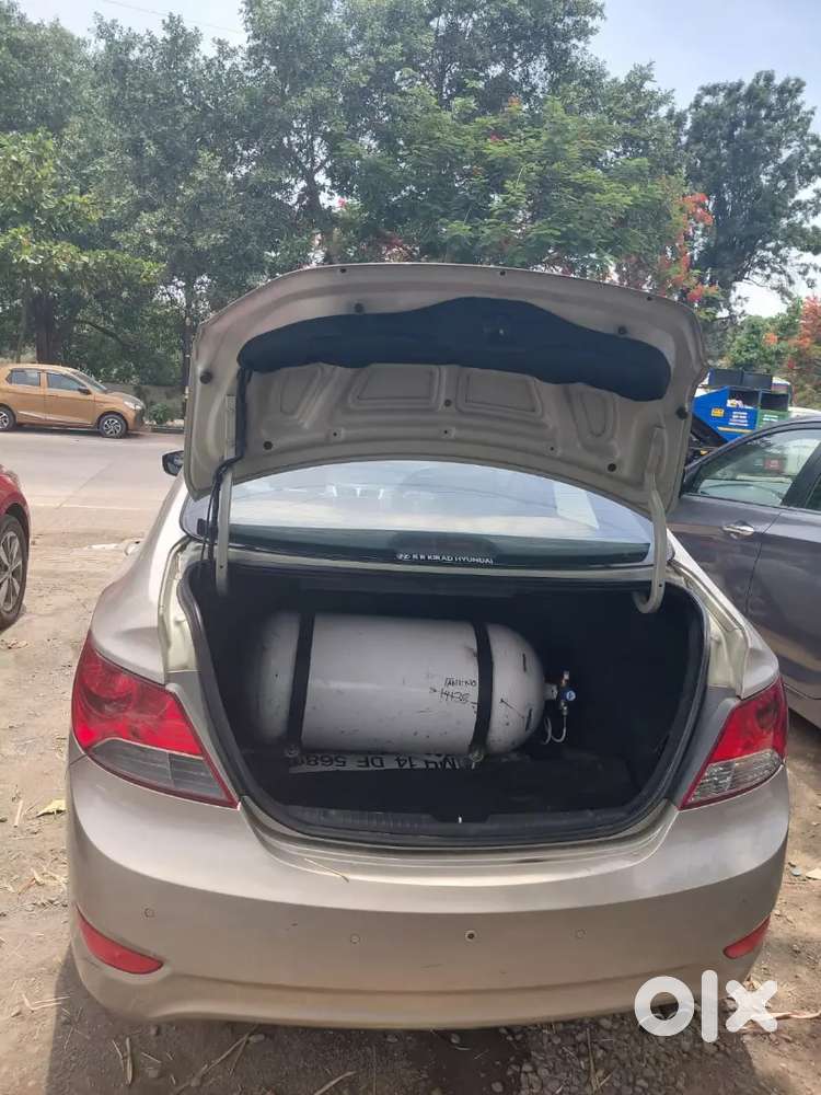 Hyundai Verna 2012, Petrol +cng
