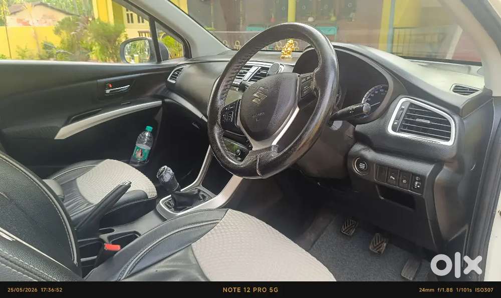 .abs:yes
Accident:no
Adjustable Externalmirror: Power 
Dash Camera:yes