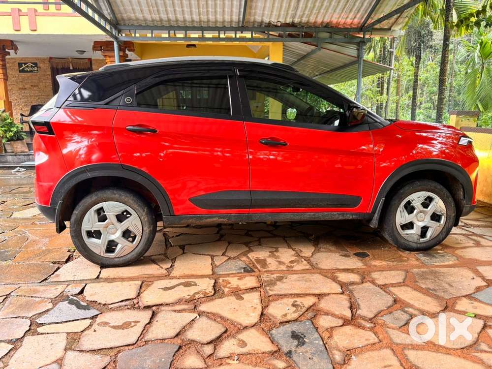 Tata Nexon Petrol 2024