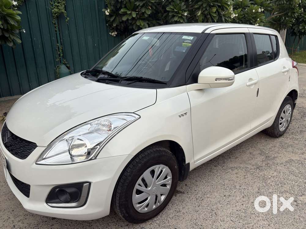 Maruti Suzuki Swift Vxi With Abs, 2015, Petrol