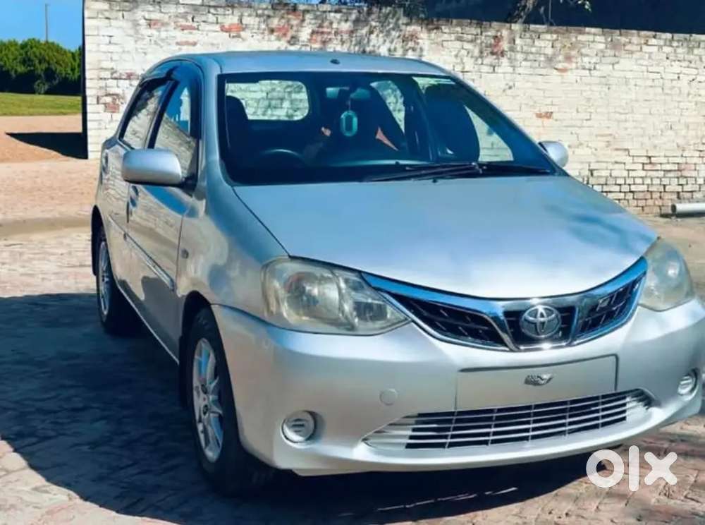 Toyota Etios Liva 2011