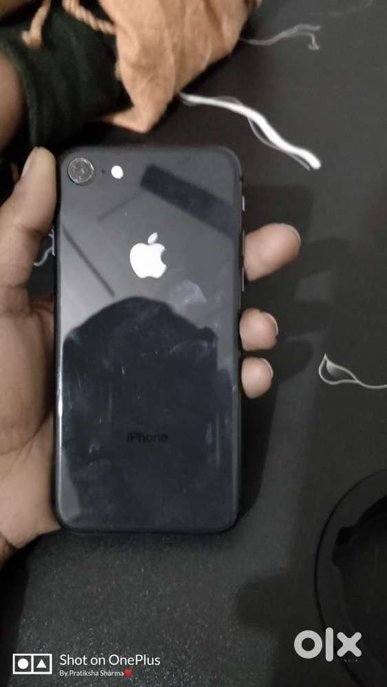 Iphone 8 (64) - Mobile Phones in undefined, - 1847771041