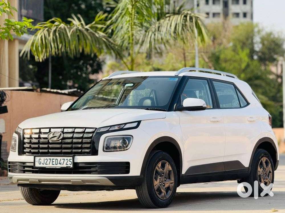 Hyundai Venue 1.2 S (o), 2023, Petrol