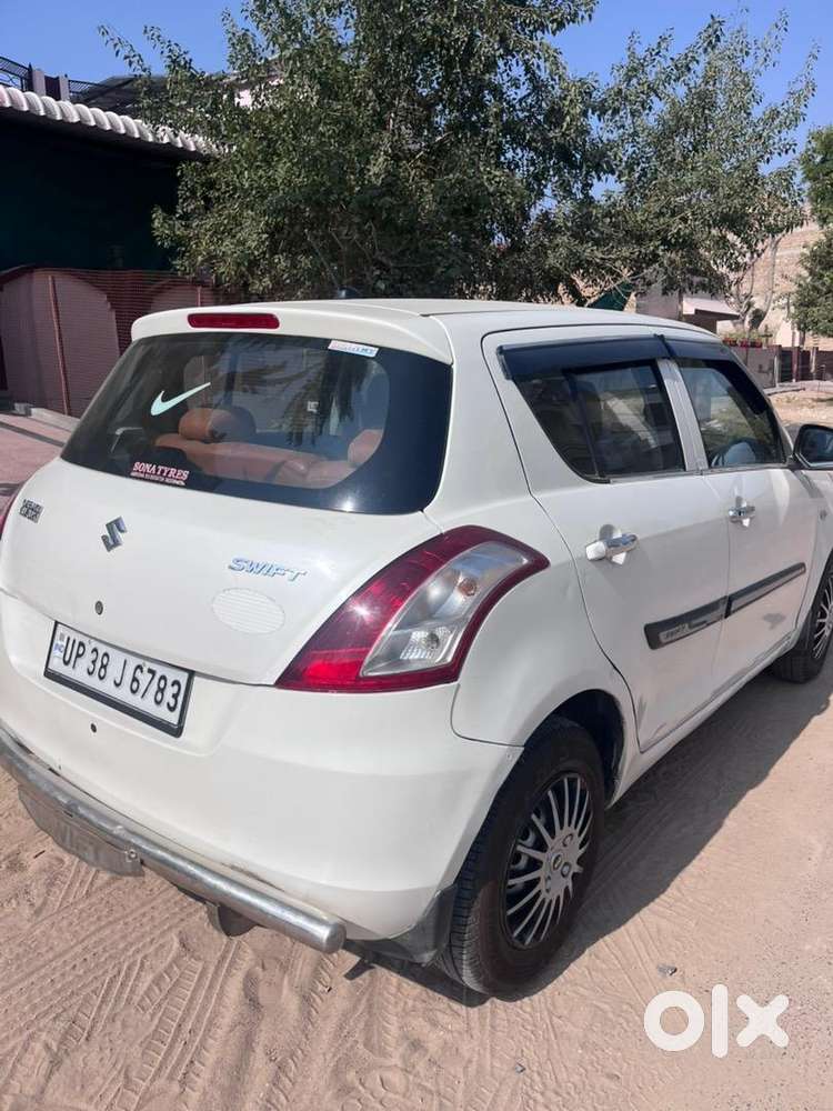 Maruti Suzuki Swift 2017 Petrol 42500 Km Driven