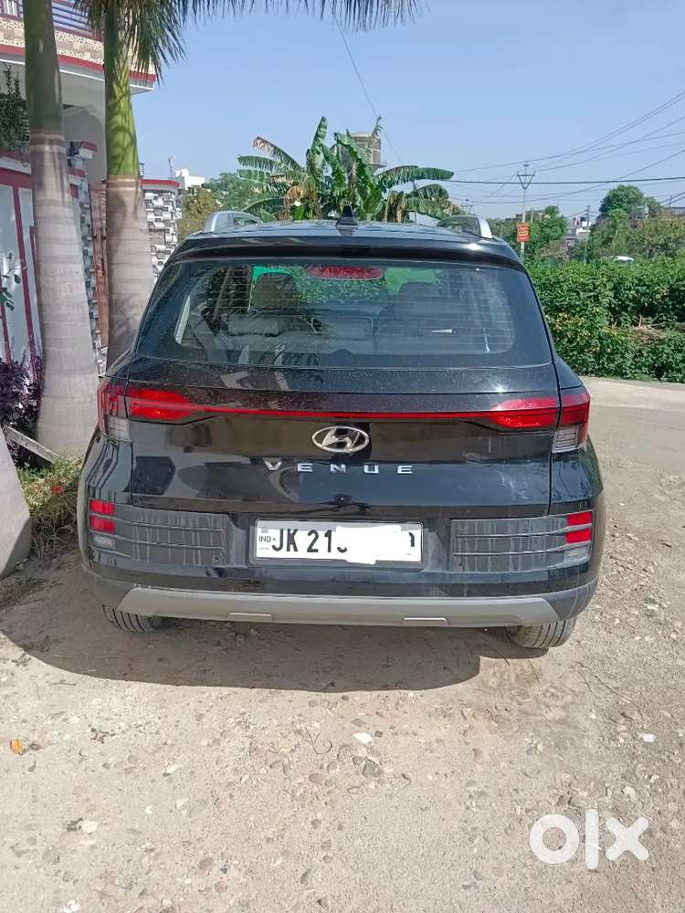 Excellent Condition Hyundai Venue 1st Owner