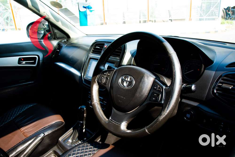 Toyota Urban Cruiser 1.5 Premium Grade Dual Tone At, 2020, Petrol