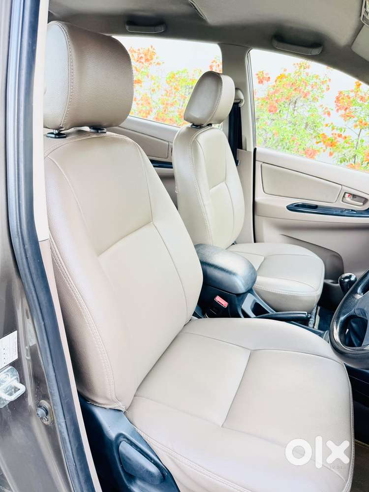 Toyota Innova 2.5 G (diesel) 7 Seater, 2015, Diesel
