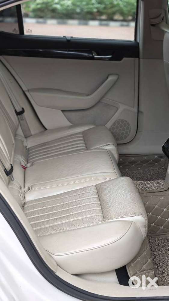 Skoda Superb L&k 2.0 Tdi At, 2018, Diesel