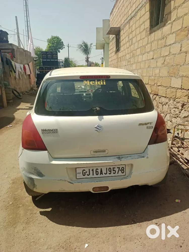 Maruti Suzuki Swift 2010 Cng & Hybrids 230000 Km Driven
