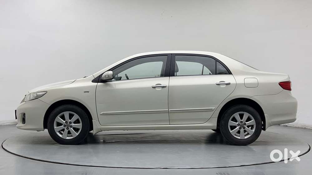 Toyota Corolla Altis 1.8 G, 2013, Petrol