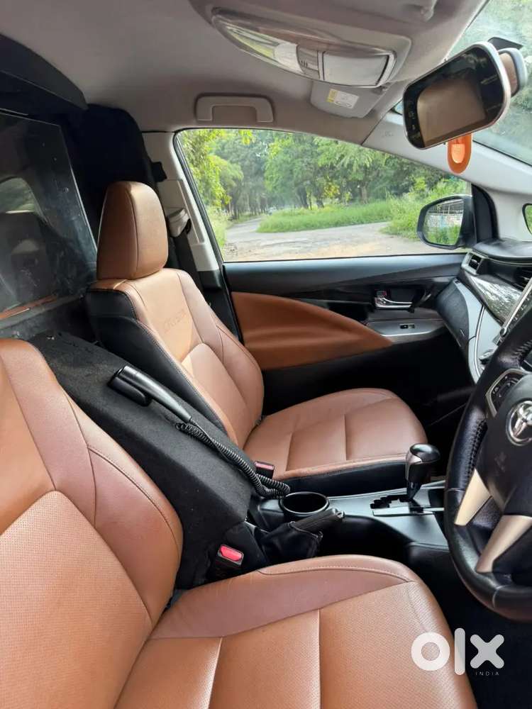 Toyota Innova Crysta 2022 2.4z Automatic