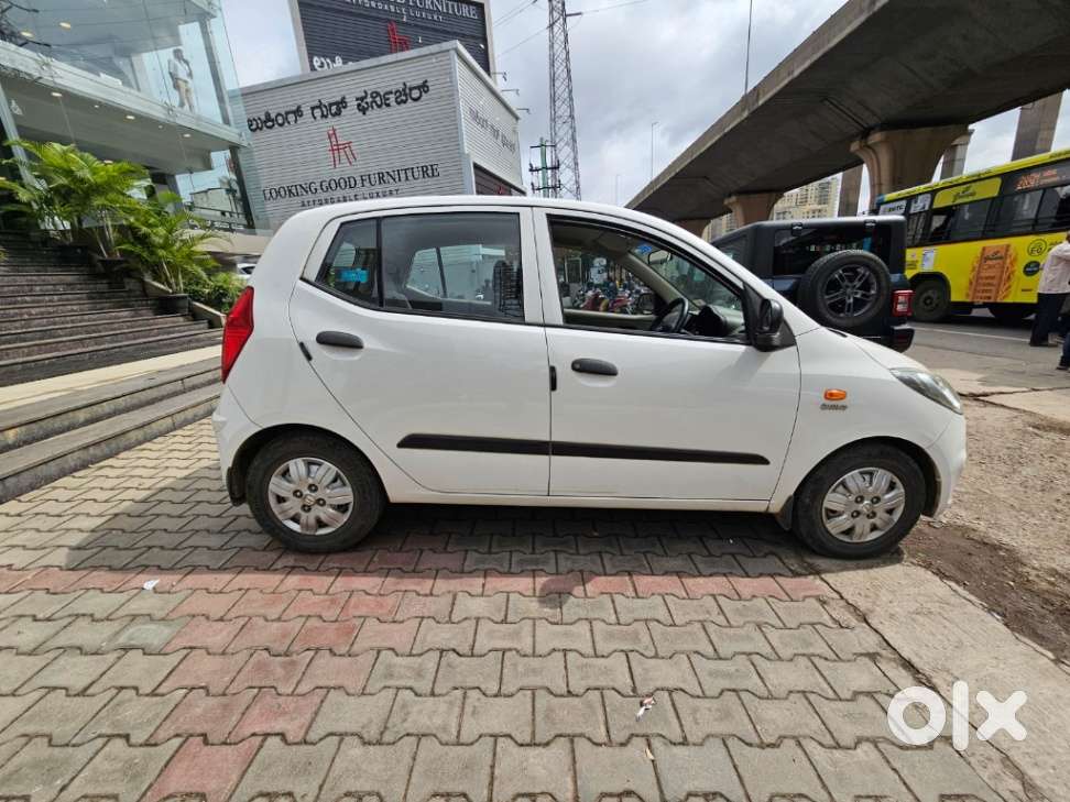 Hyundai I10 Magna O, 2016, Petrol
