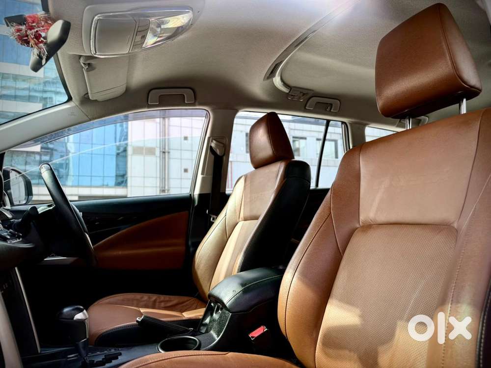 Toyota Innova Crysta 2.8z Automatic, 2022, Diesel