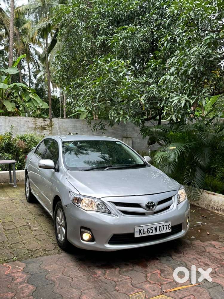 Toyota Corolla Altis 2012