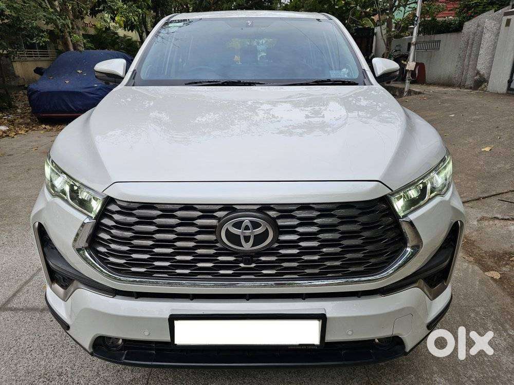 Toyota Innova Hycross 2.0 Zx Hybrid 7 Str, 2024, Cng & Hybrids