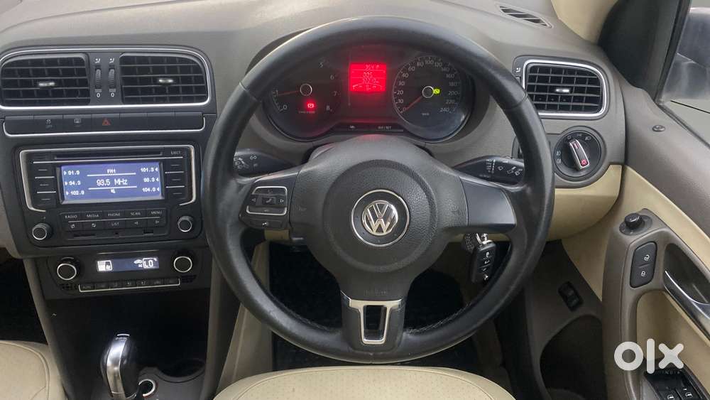 Volkswagen Vento 2010-2013 Petrol Highline At, 2014, Petrol