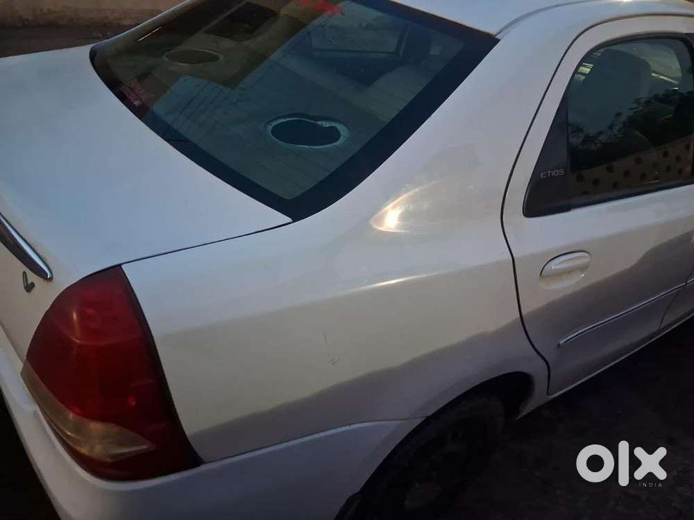 Toyota Etios 2016 Petrol Well Maintained