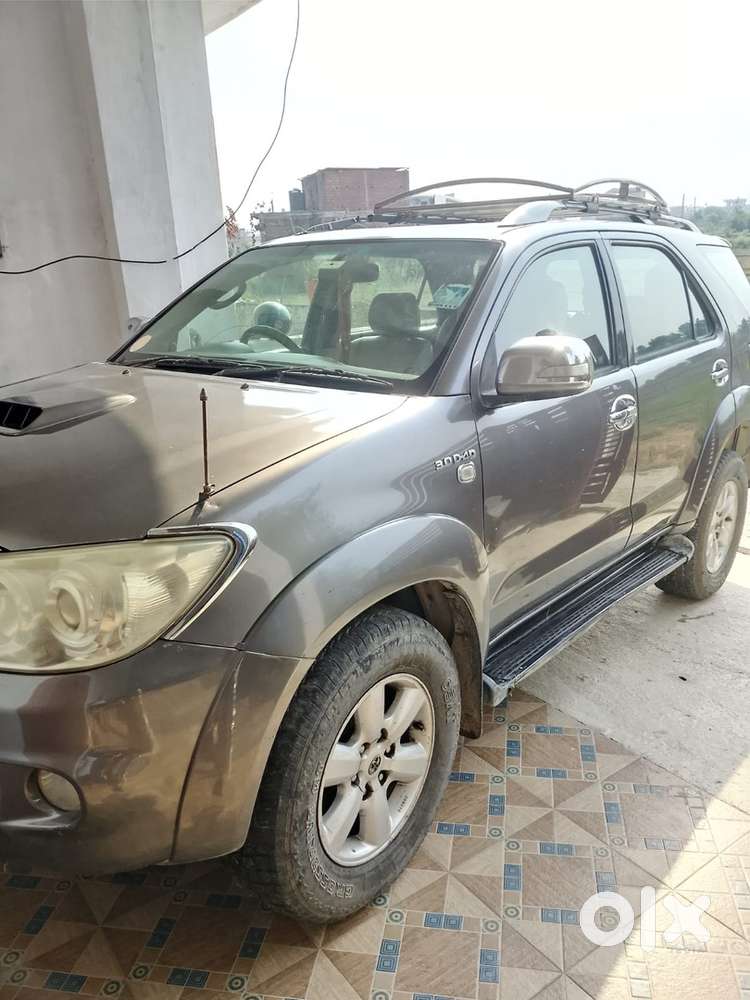 Toyota Fortuner Diesel 2010 Year
