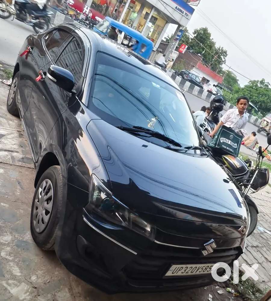 Maruti Suzuki Dzire Black Colour 2025 Petrol 1550 Km Driven