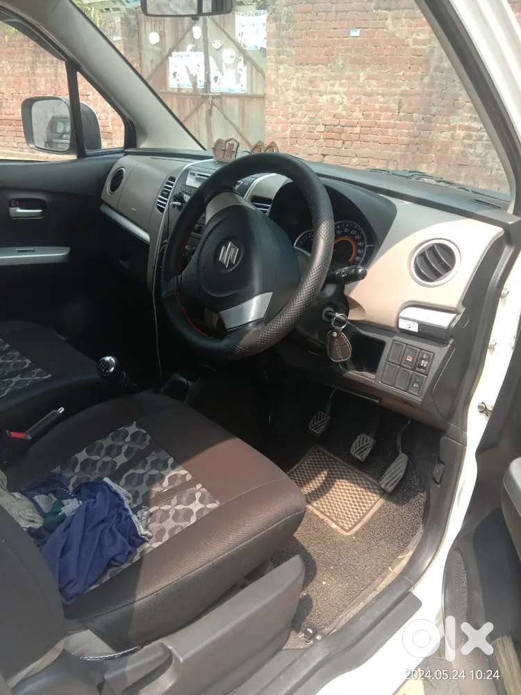 Wagonr 2014 Top Model Vxi Ist Owner Verry Good Condition