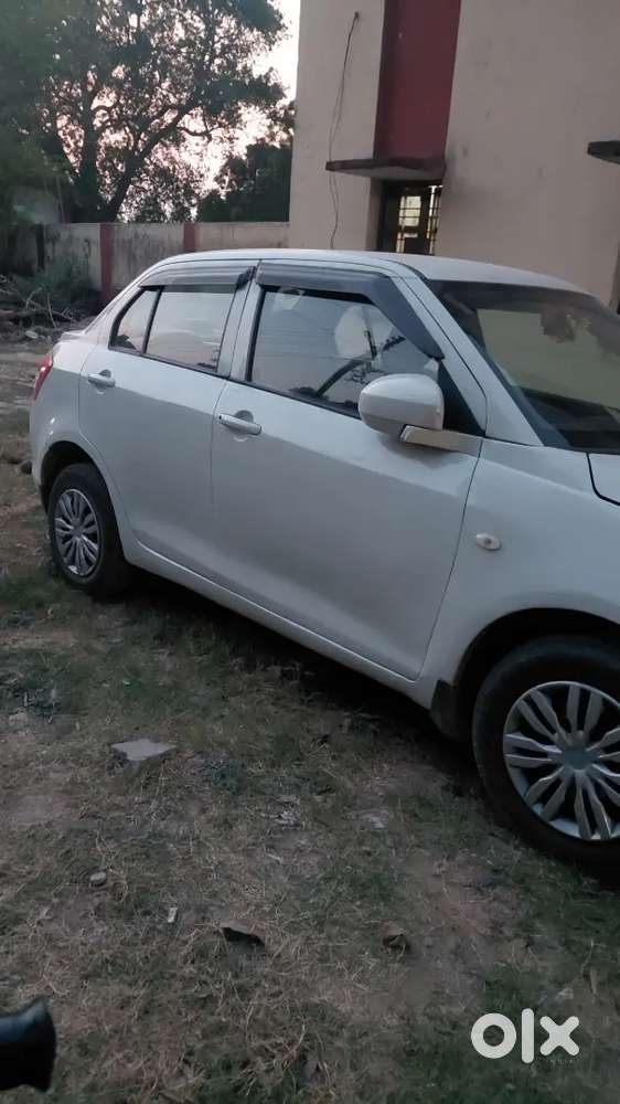 Maruti Suzuki Dzire 2017 Cng & Hybrids 77000 Km Driven