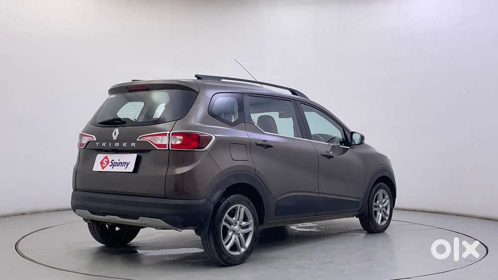 Renault Triber Rxz, 2022, Petrol