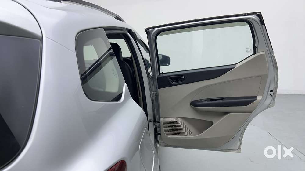 Renault Triber Rxt, 2020, Petrol