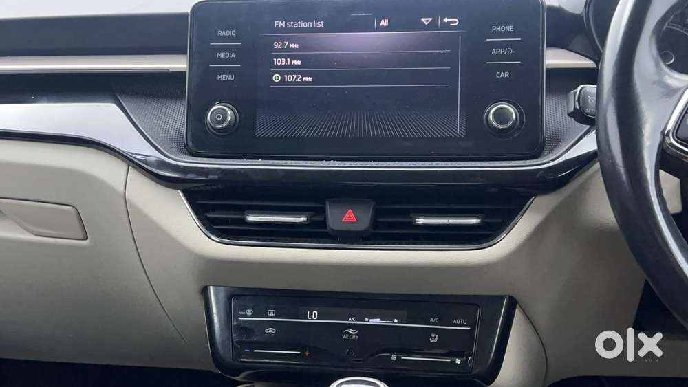 Skoda Slavia Ambition 1.0l Tsi Mt, 2022, Petrol