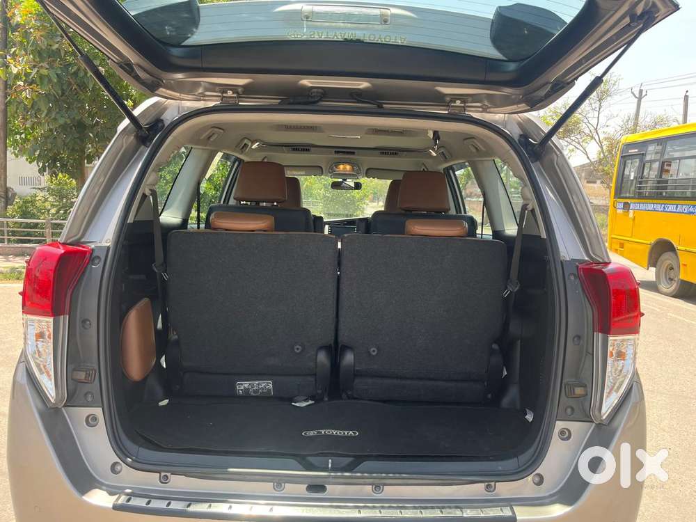 Toyota Innova Crysta 2.4 Gx Limited Edition At 7 Str, 2021, Diesel