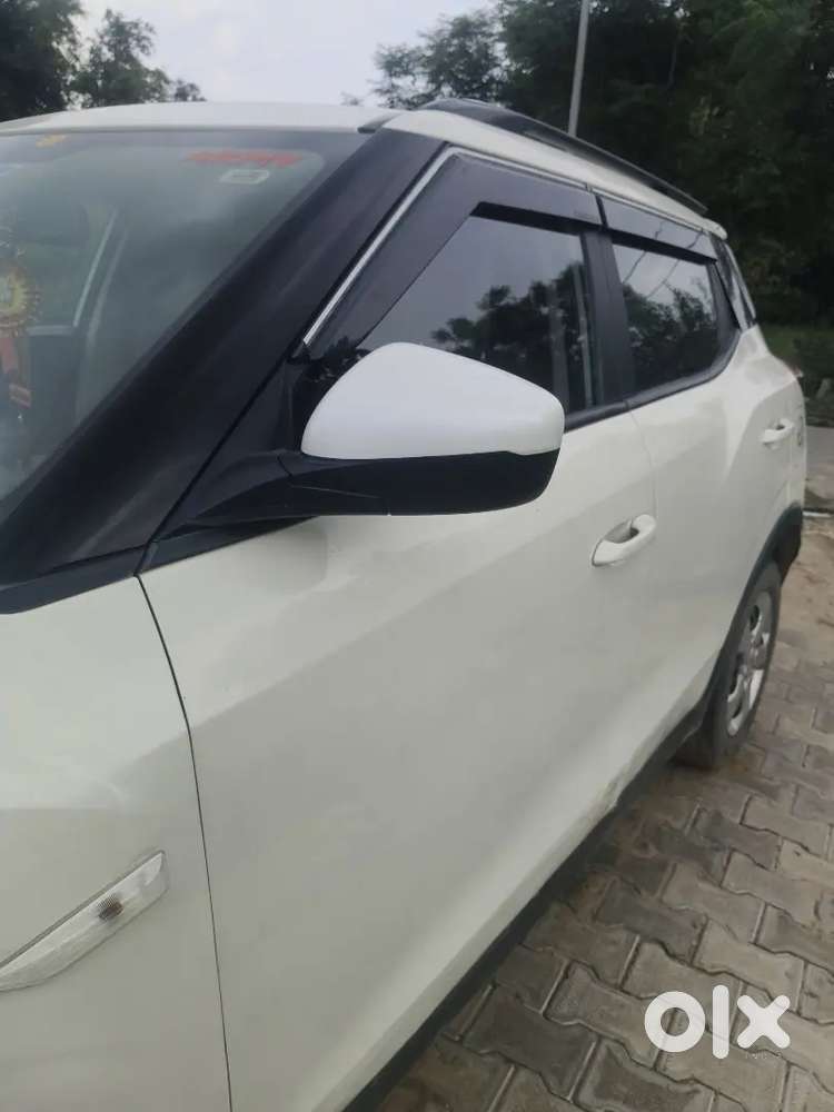 Mahindra Xuv300 1.2 W6 2023