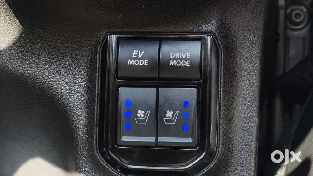 Maruti Suzuki Grand Vitara 1.5 Alpha Plus Intelligent Hybrid Ecvt, 2..