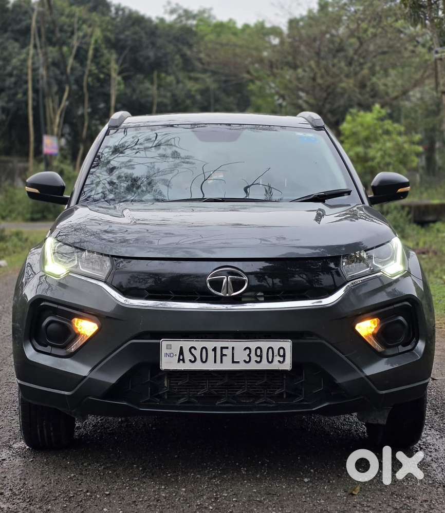 Tata Nexon 2023 Petrol 65000 Km Driven