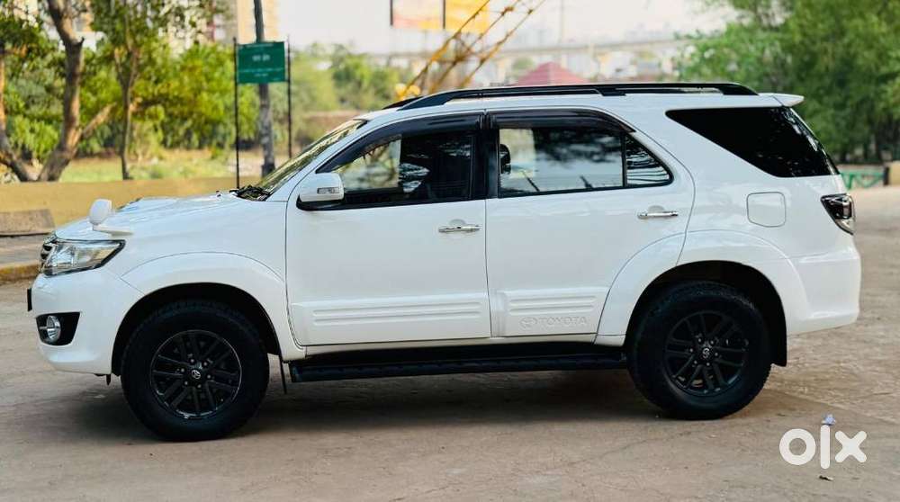 Toyota Fortuner 4x4 Mt, 2015, Diesel