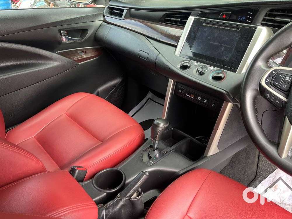 Toyota Innova Crysta 2.8 Gx At 8s, 2019, Diesel