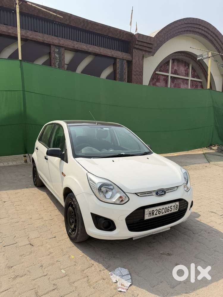 Ford Figo 1.2p Titanium Mt, 2015, Petrol
