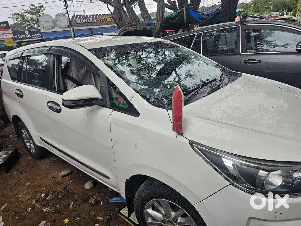 Toyota Innova Crysta 2.4 Gx Mt 8s, 2018, Diesel