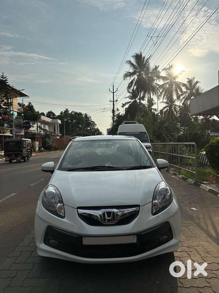 Honda Brio 2015 Petrol Well Maintained