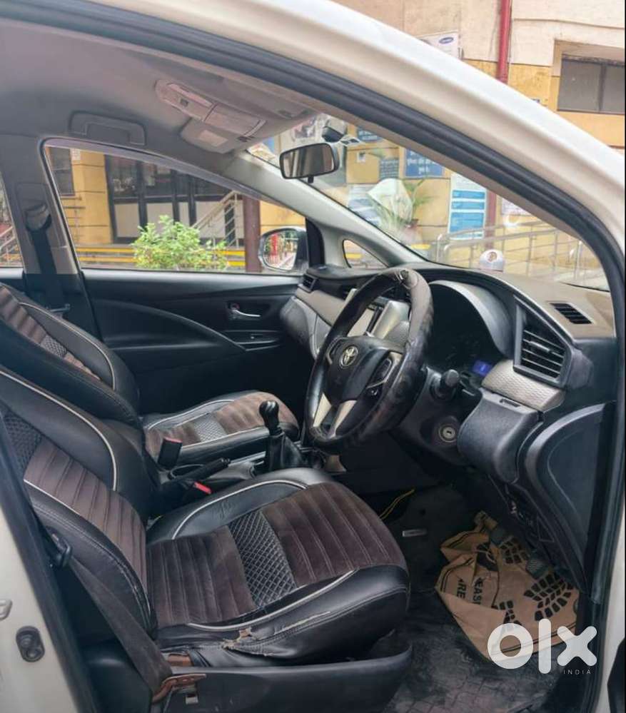 Toyota Innova Crysta 2.4 G Mt 8s, 2017, Diesel