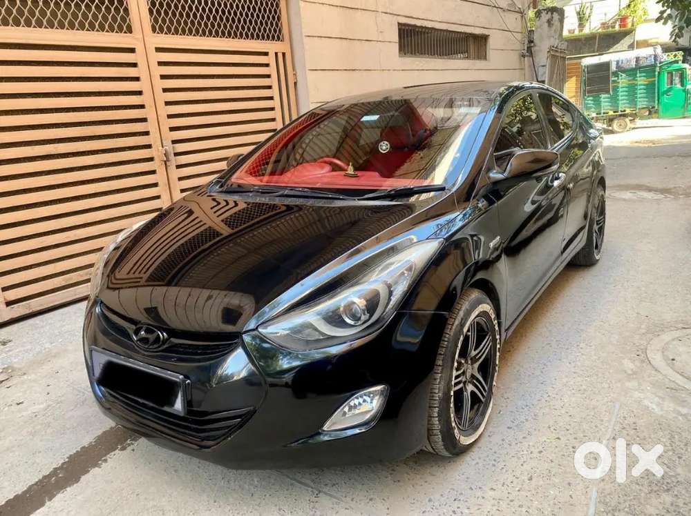 Hyundai Elantra 2015 Diesel 79000 Km , Dl Registered Noc Available