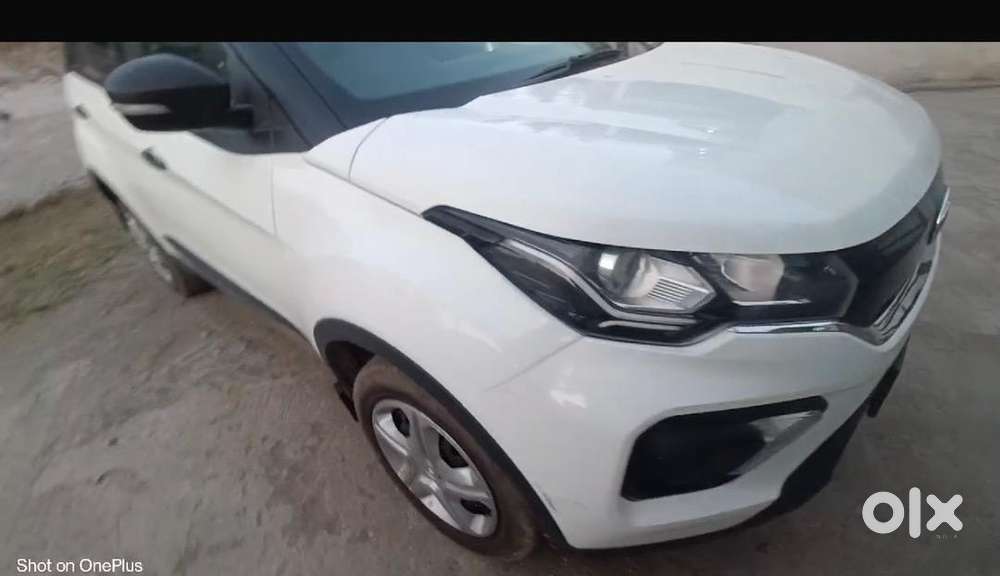 Tata Nexon 2023 Petrol 15000 Km Driven