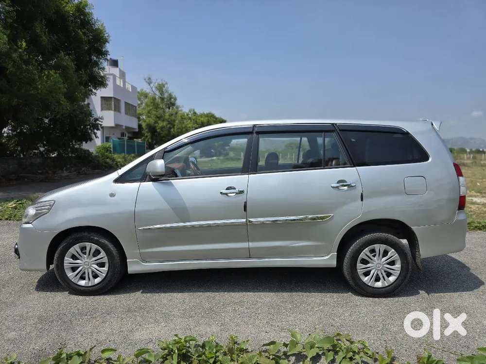 Toyota Innova 2013 Diesel Well Maintained