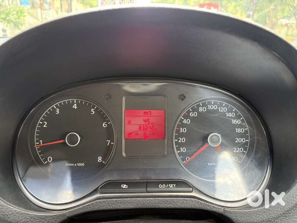 Volkswagen Polo Petrol Highline 1.2l, 2013, Petrol