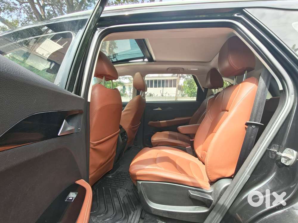 Mg Hector Plus 1.5 Sharp Turbo Cvt 6 Str, 2021, Petrol